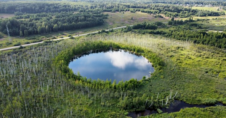 Кто водится в бездонном озере? (рыбацкая байка)